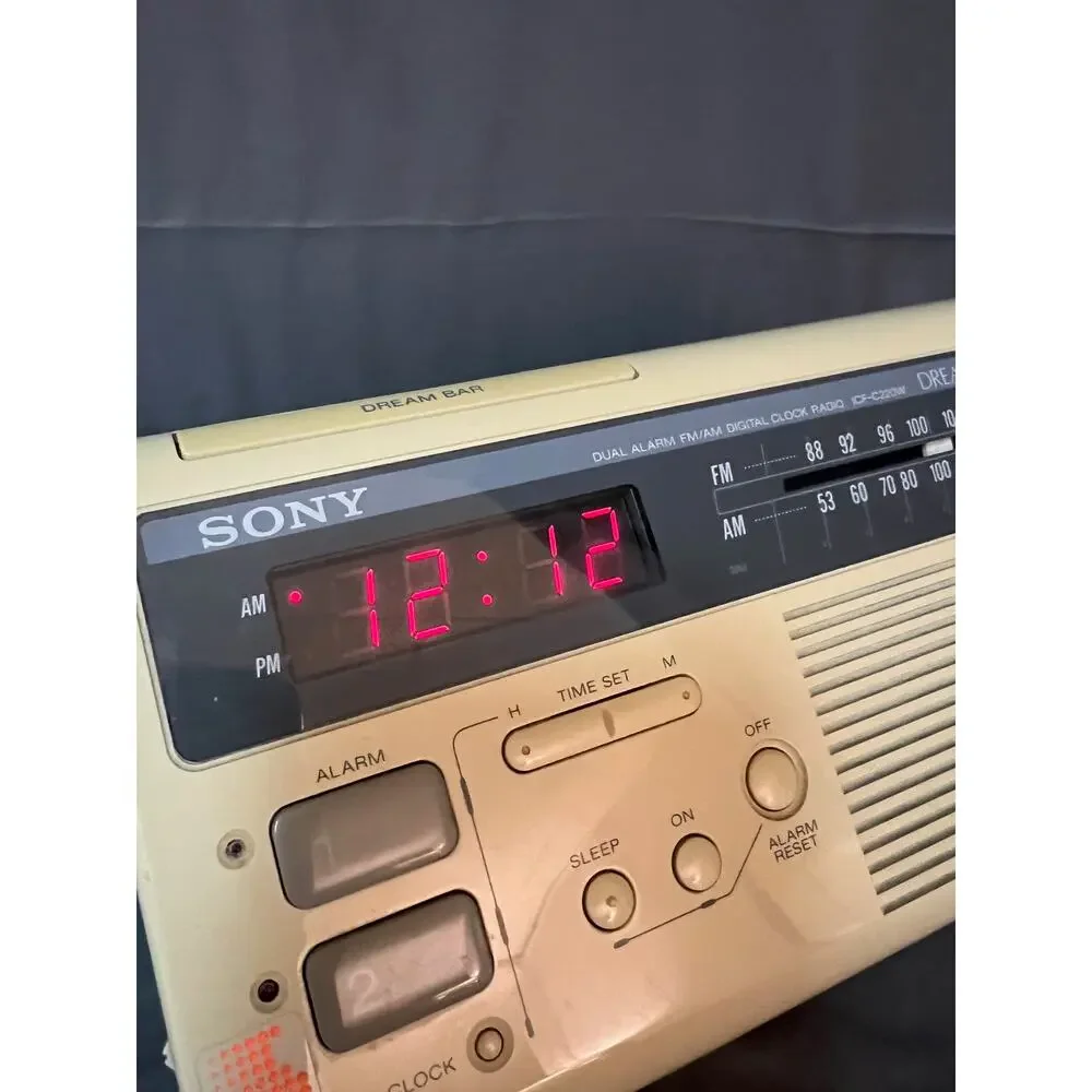 Vintage Sony Dream Machine Clock Radio Model C220W